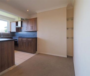 2 bedroom penthouse to rent - Photo 6