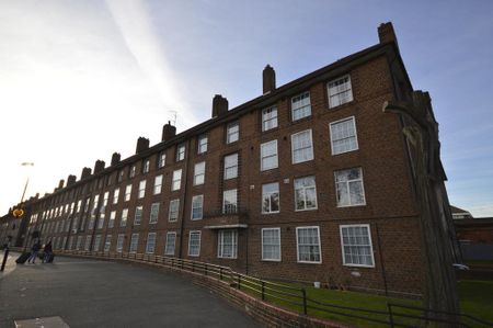 2 bedroom flat to rent - Photo 5