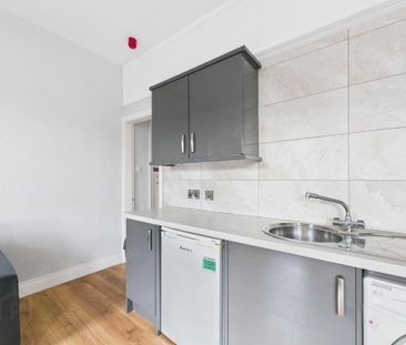 Apartment 3b 12 Deramore Park, Belfast, BT9 5JT - Photo 3