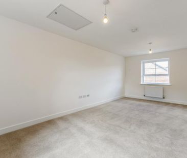 4 bedroom semi-detached house to rent - Photo 1