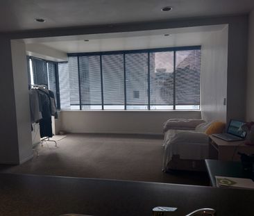 Central City Apartment - Photo 2