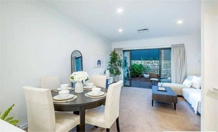 Lawson Modern Living - Photo 4