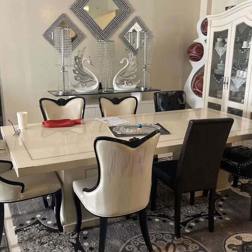 Cranbourne - Photo 1