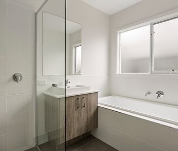 Modern Living in Strathfieldsaye - Photo 4