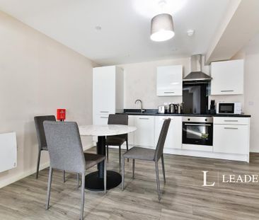 2 bedroom flat to rent - Photo 4