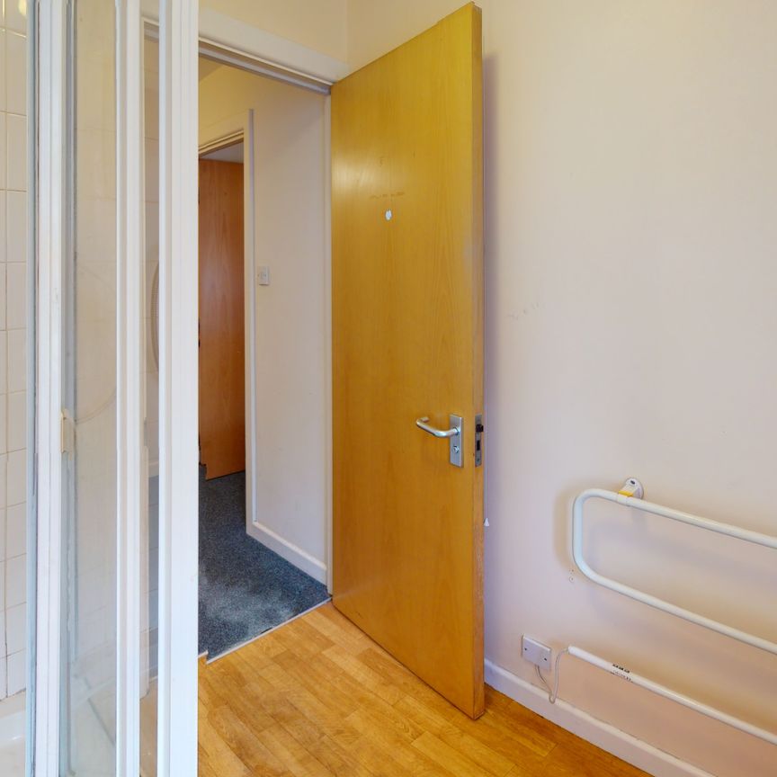 Student Properties to Let - Photo 1