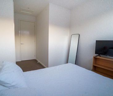 Yarraville - Photo 2