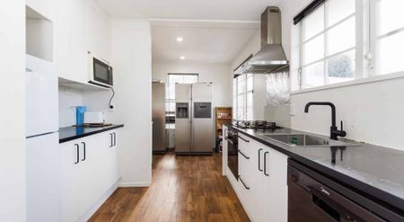 Kelvin Grove 3 Bedroom Home - Photo 3