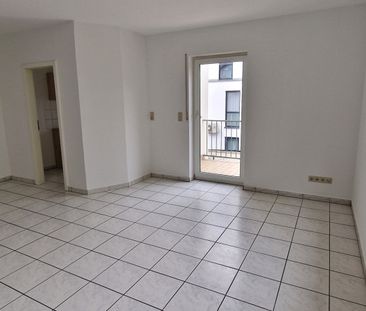 Gepflegte 2 Zimmerwohnung * Balkon * neue EBK * Duplex Stellplatz in Heusenstamm - Foto 6