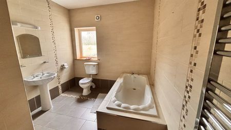 Farmleigh, Enniscorthy, County Wexford - Photo 5