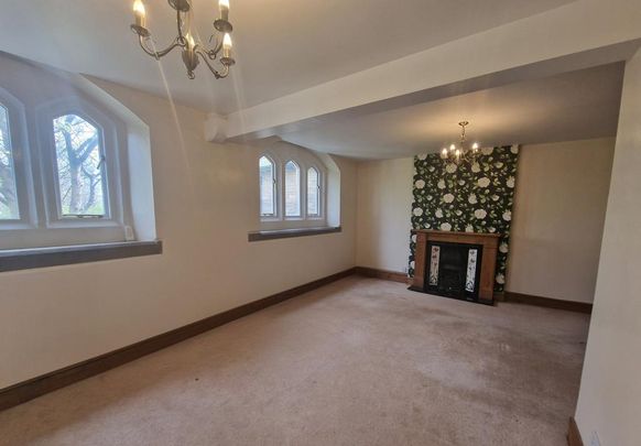 4 bedroom semi-detached house to rent - Photo 1