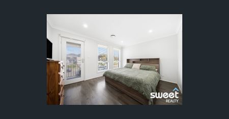 Modern Family Home for Rent-Bright, Spacious & Convenient - Photo 2