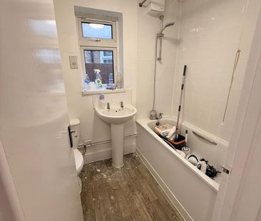 1 Bed Flat, Ravenhill Road, E13 - Photo 6