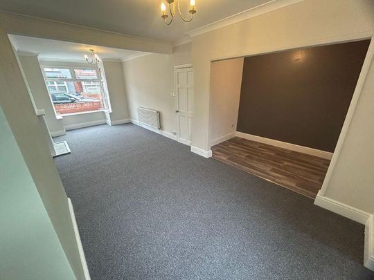 3 bedroom terraced house to rent - Photo 1