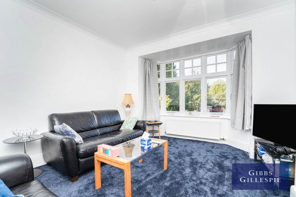 3 Bedroom Flat/Apartment to rent - Photo 1