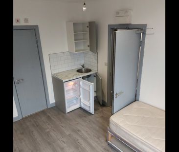 Studio Flat, Engleheart Road, SE6 - Photo 4