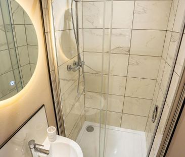 1 bedroom in a house share to rent - Photo 6