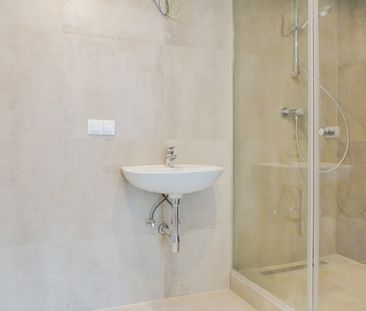 Gut aufgeteilte 3 Zimmerwohnung mit Freifläche und Grünblick - Erst... - Photo 3