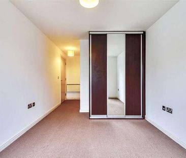 Voltaire Buildings, Garratt Lane, London, SW18 - Photo 4