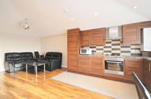 2 bedroom flat to rent - Photo 1