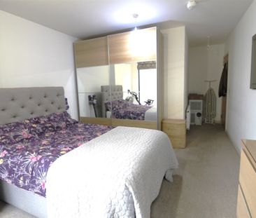 Alpine Road, London, NW9 - Photo 3
