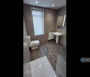 2 bedroom semi-detached house to rent - Photo 3