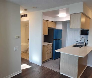 For Lease - 8 Hillcrest Avenue Unit# 1703, Toronto, Ontario - Photo 6