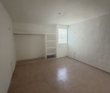 CASA EN VENTA, ESQUINA, TERRENO EXCEDENTE - Photo 5