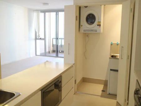 “Spacious Hurstvile apartment located in East Quarter.” - Photo 2