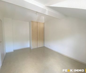 SAINT-CERGUES Appartement T2 avec stationnement couvert et - Photo 2