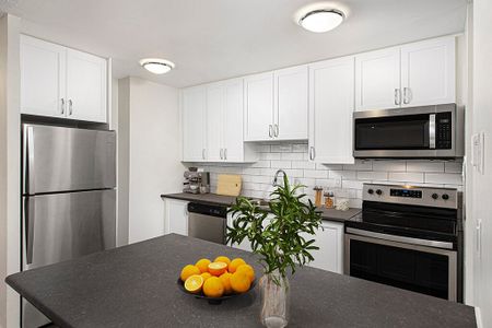 Westwood Abbey Apartments - Photo 5