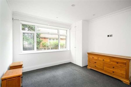 Heath Road, Weybridge, Surrey, KT13 - Photo 2