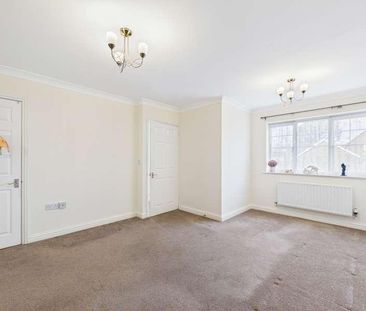 Besom Court, Tadley, RG26 - Photo 2