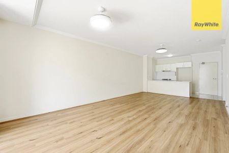Modern & Fresh: Renovated 2-Bed Unit with Brand New Floating Floors - Photo 2