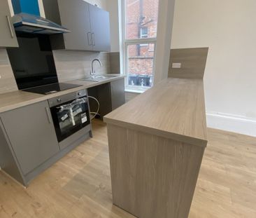 Auckland Road, DONCASTER - Photo 3