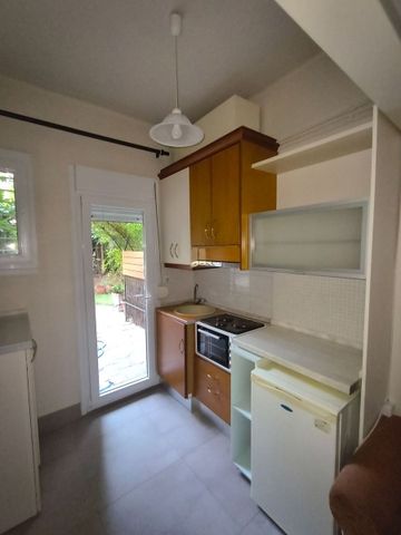 Studio/Γκαρσονιέρα για ενοικίαση Άγιοι Σαράντα - Α.Τ.Α. (Λάρισα) - Photo 4