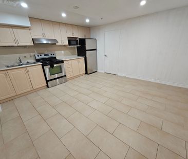 For Lease - 7 Stafford Road Unit# B1, Toronto, Ontario - Photo 1