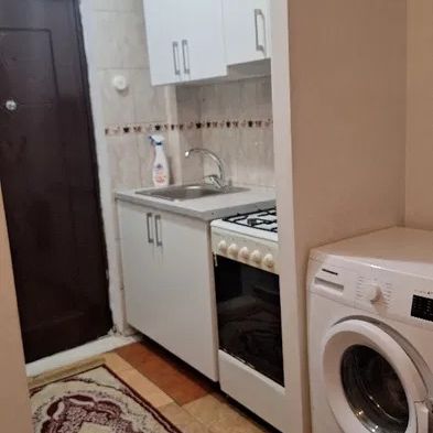 Garsoniera, decomandata, zona Nicolina - Fotografie 3