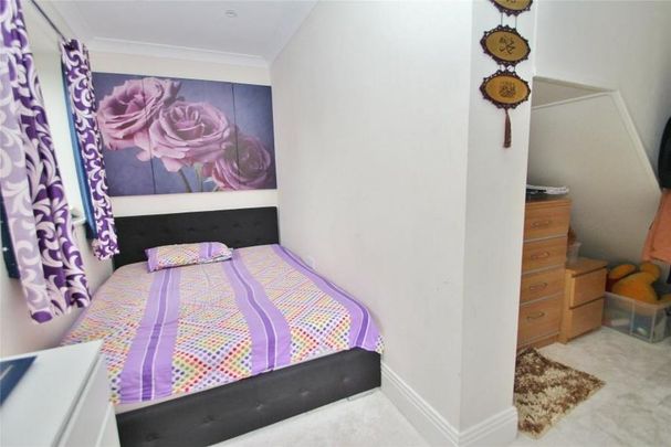 4 bedroom semi-detached bungalow to rent - Photo 1