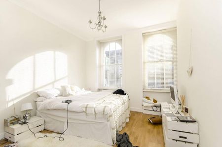 3 bedroom flat to rent - Photo 5