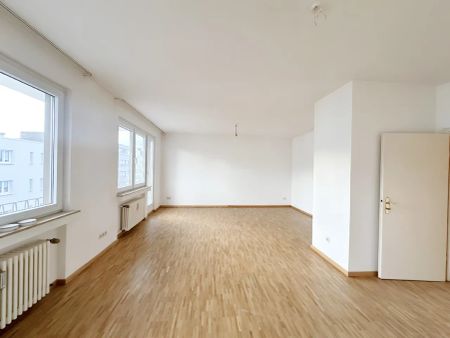 SANIERTE 2-ZIMMERWOHNUNG IN DER STADTMITTE ZU MIETEN! - Photo 2