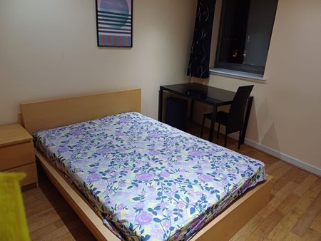 1 Bed Flat, Argyle Street, G3 - Photo 3