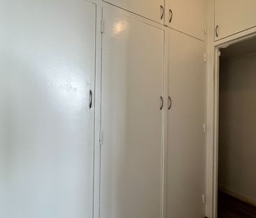 Appartement a louer Paris - Loyer €1 190/mois charges comprises ** - Photo 1