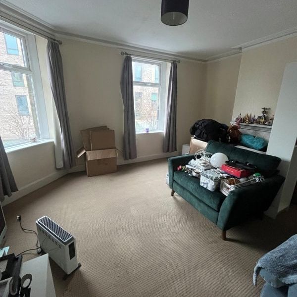 Gladstone Terrace - Photo 1