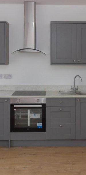 2 bedroom flat to rent - Photo 1