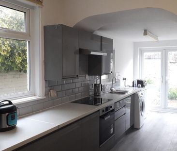 1 bedroom house of multiple occupation to rent - Photo 3