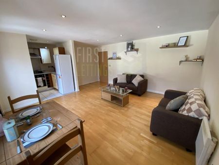 2 bedroom flat to rent - Photo 4