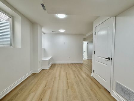 For Lease - 62 Phoenix Boulevard Unit# Bsmt, Barrie, Ontario - Photo 2