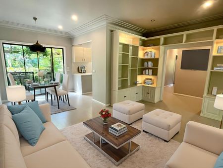 Spacious Family Home - Photo 2