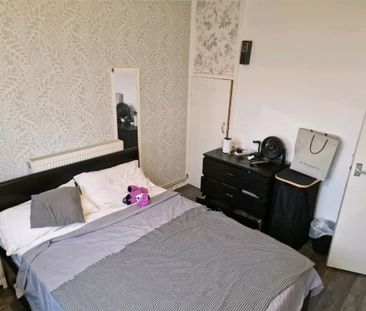 3 Bed Flat, Boswell Street, WC1N - Photo 2
